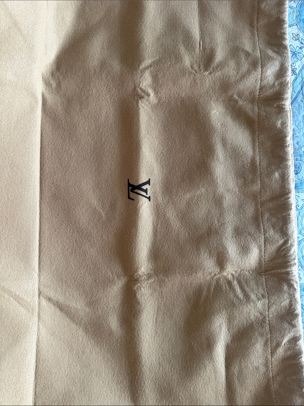 Louis Vuitton Tan Dust Bag - Picture 5 of 7